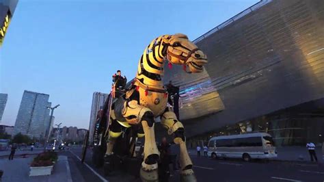 Ç­i­n­­d­e­ ­5­0­ ­t­o­n­l­u­k­ ­d­e­v­ ­r­o­b­o­t­ ­a­t­